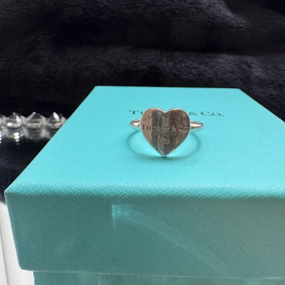 Tiffany & Co. Authentic Vintage Heart Tag Ring Sterling 925 Size 6.5 - Picture 4 of 7